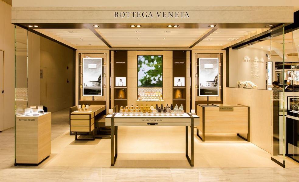 MOBILIER INTERACTIF BOTTEGA VENETA