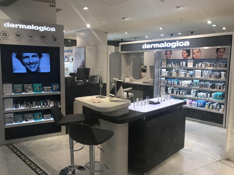 MEDIA6-360-DERMALOGICA-DESIGN-STAND-BOOTH-PRODUCTION-INSTALLATION-COSMETIQUE-RETAIL