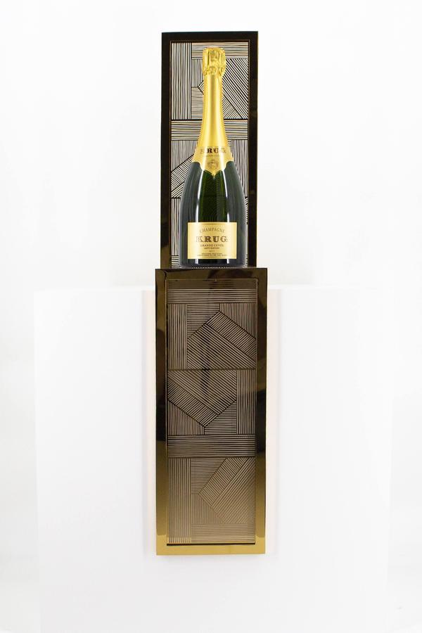 MEDIA6-360-KRUG-PRESENTOIR-PLV-CHAMPAGNE-SPIRITUEUX-GLORIFIER-LUXE-LUXURY-AGENCEDESIGN-DESIGN-CREATION-STUDIO360-POS-DISPLAY-ALCOHOL